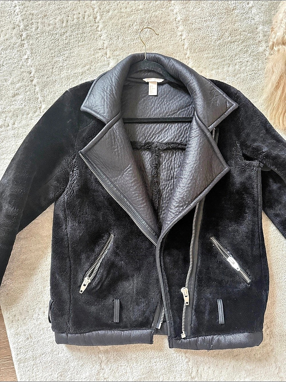H&M Women's Black Moto Jacket Size Medium Like New